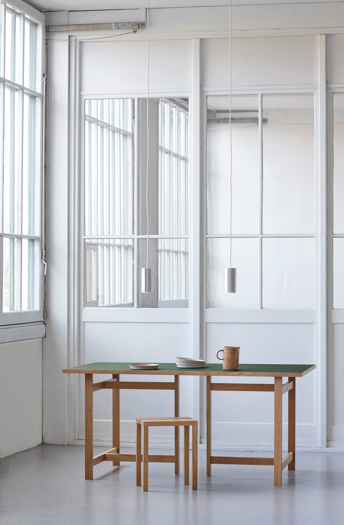 Rectangular Dining Table / Green FSC-Certified Oak