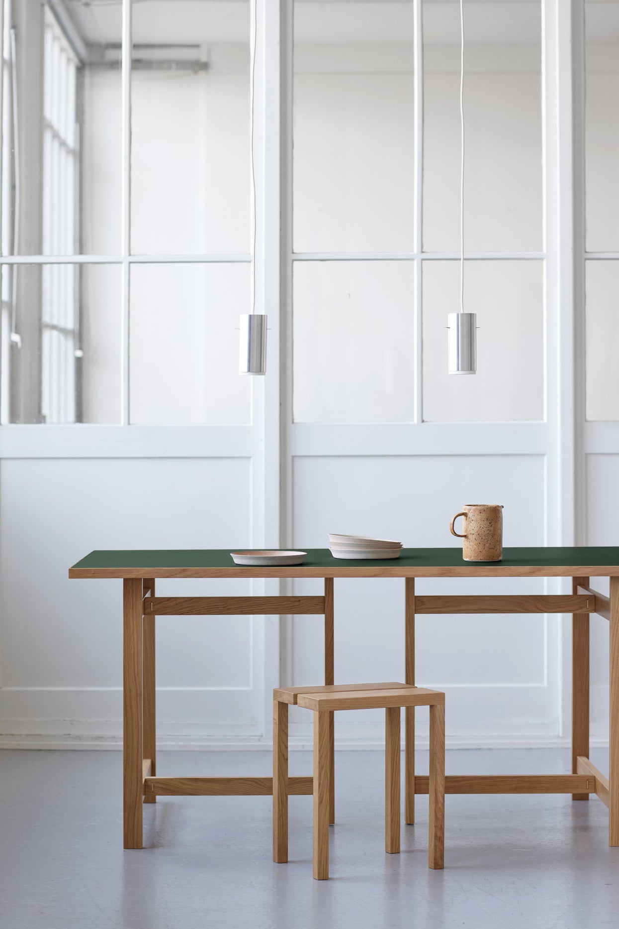 Rectangular Dining Table / Green FSC-Certified Oak
