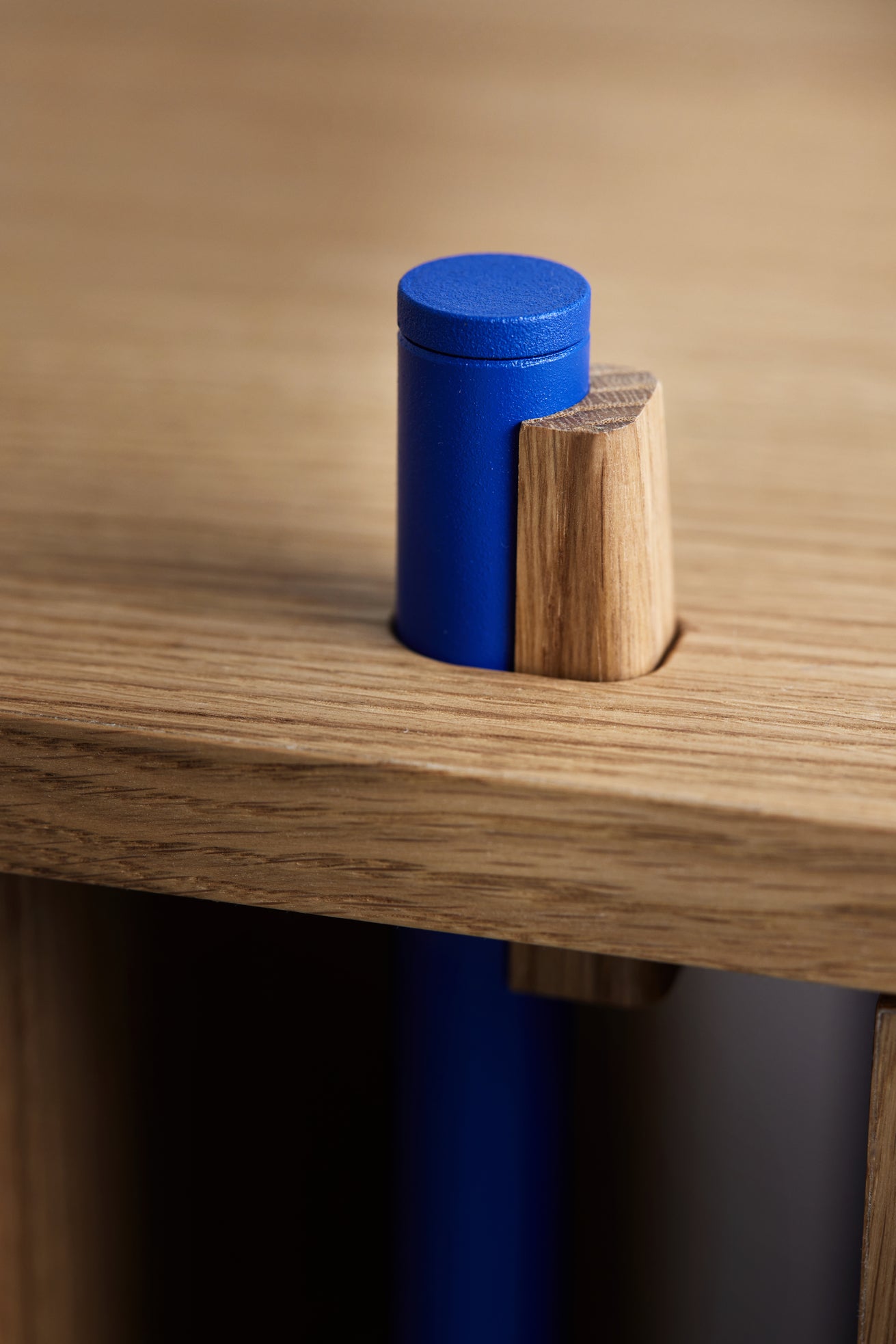 Regal 200.3.A / Blau FSC-zertifizierte Eiche