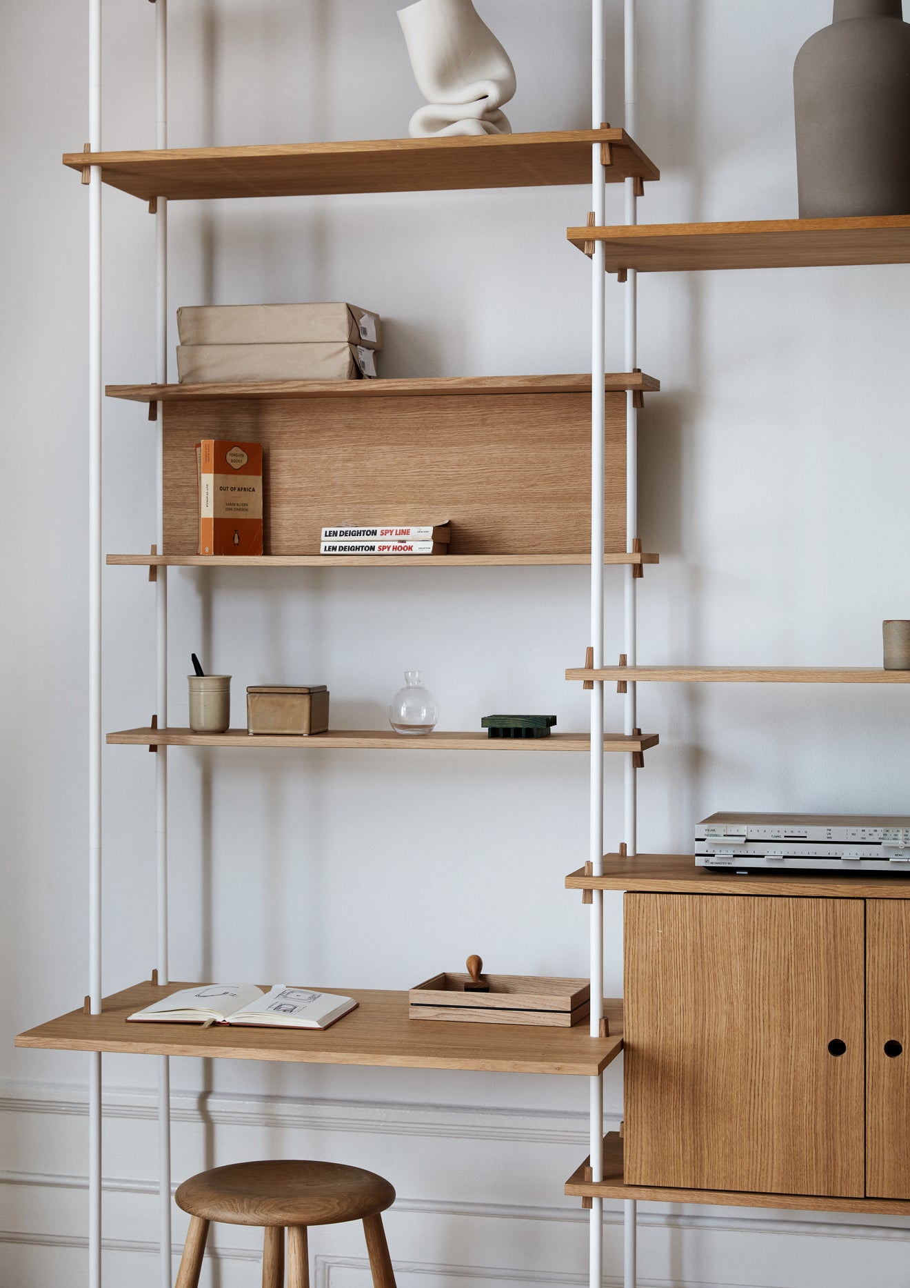 Shelf 200.1.B / White FSC-Certified Oak