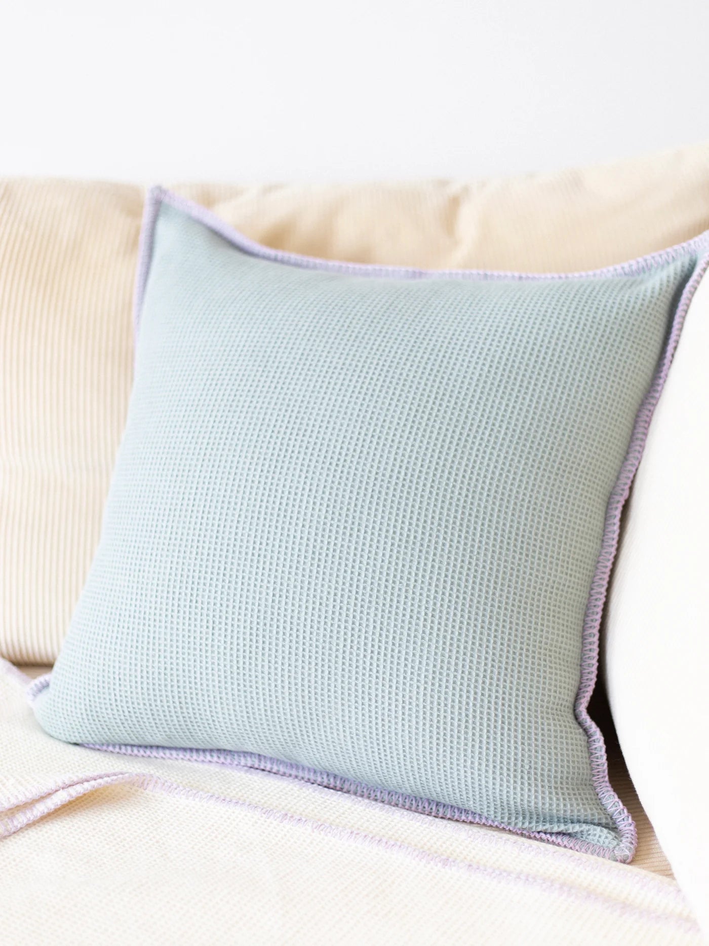 Piqué Cushion / Provence