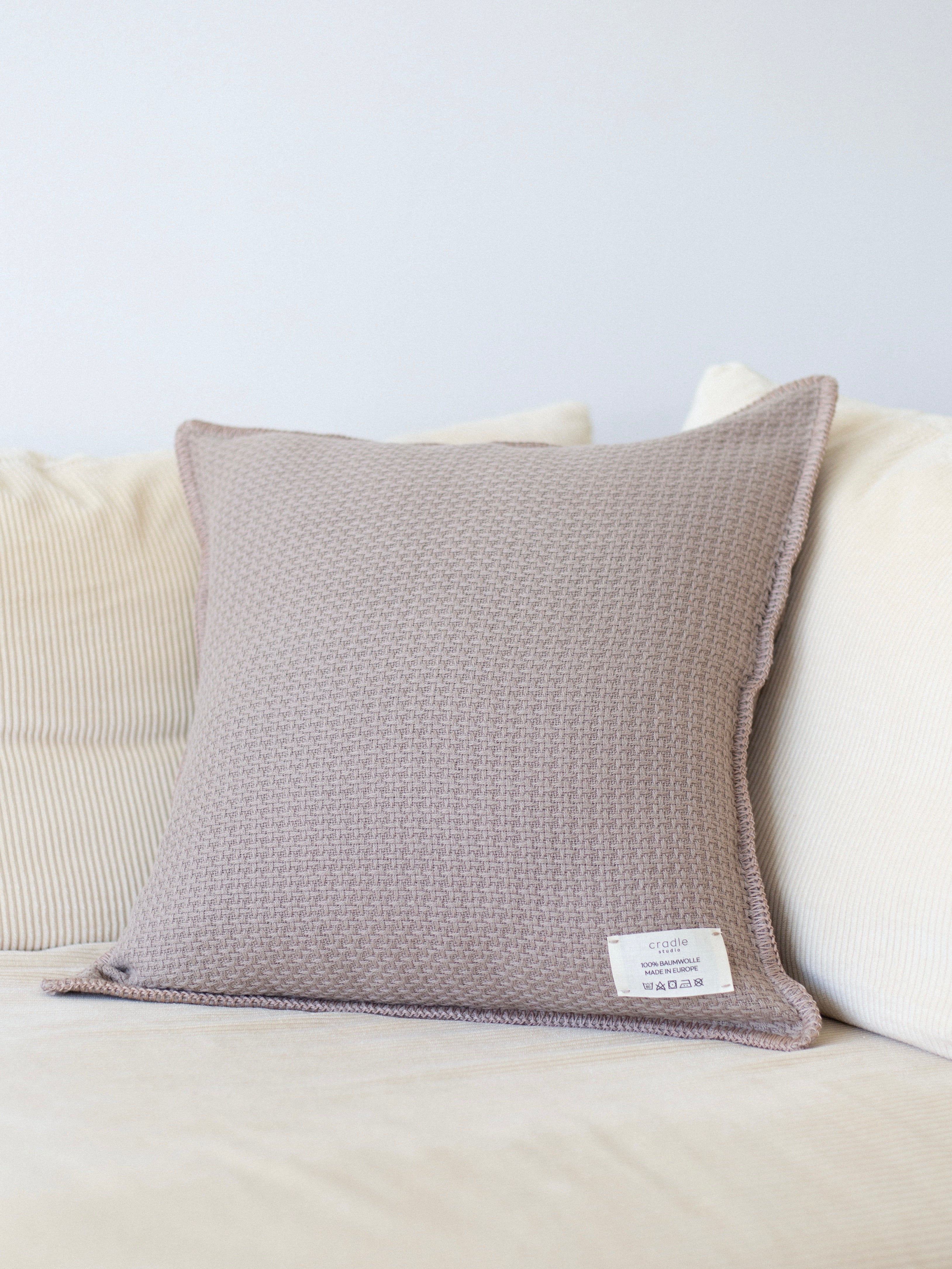 Cozy Feinstrick Kissen / Cappuccino