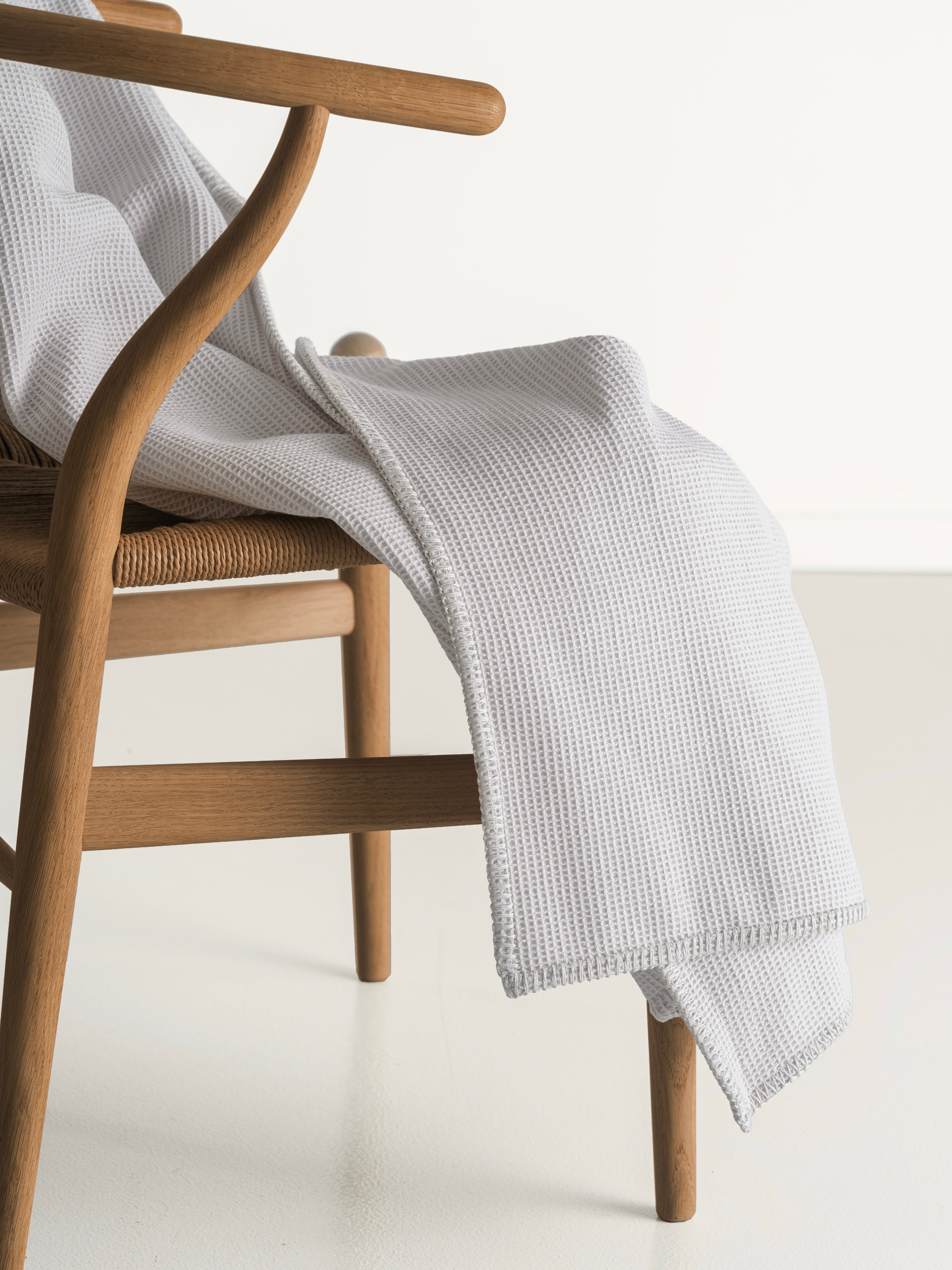 Piqué Blanket / Pebble