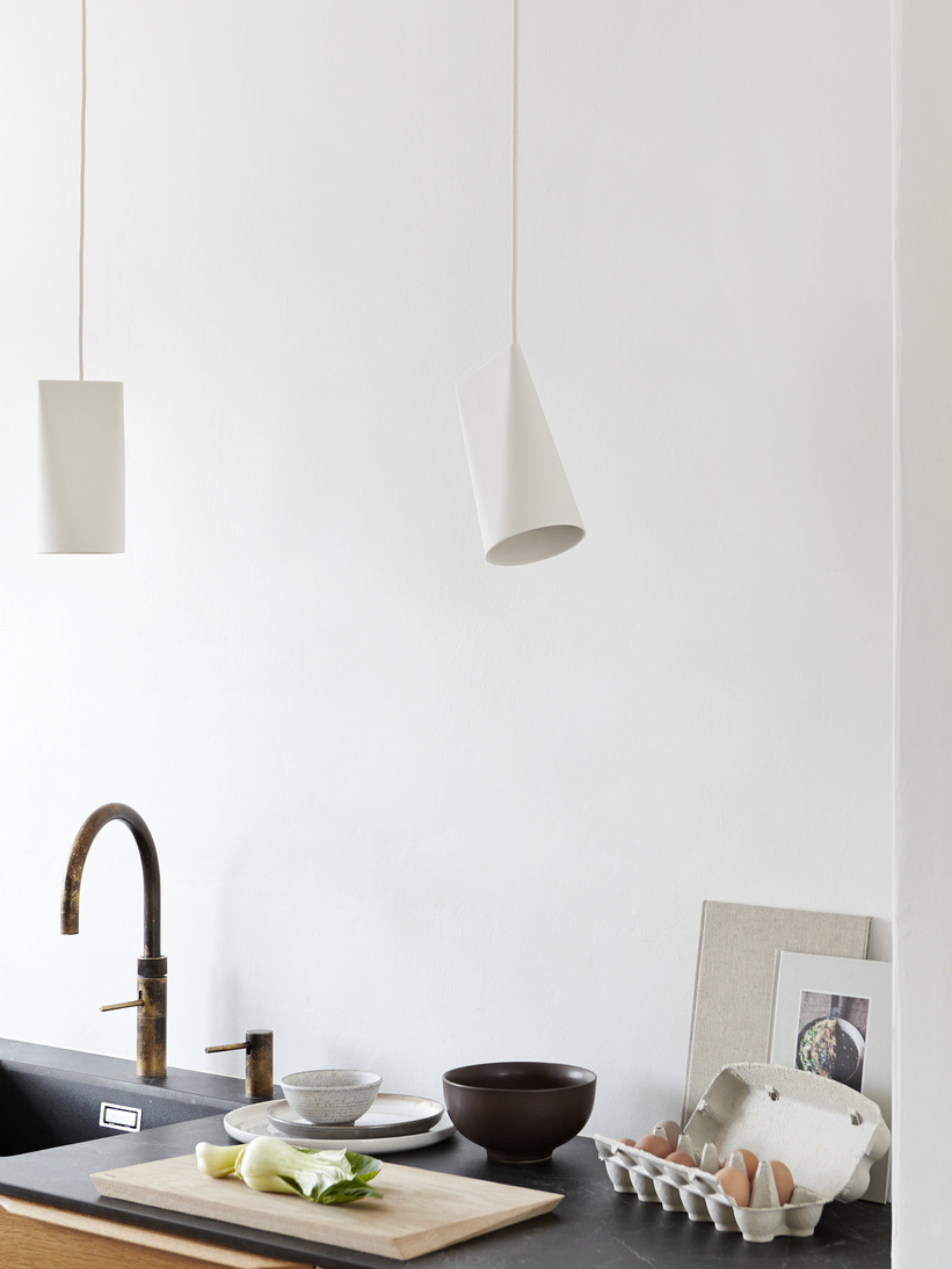 Keramik Hängeleuchte Schmal / Weiß