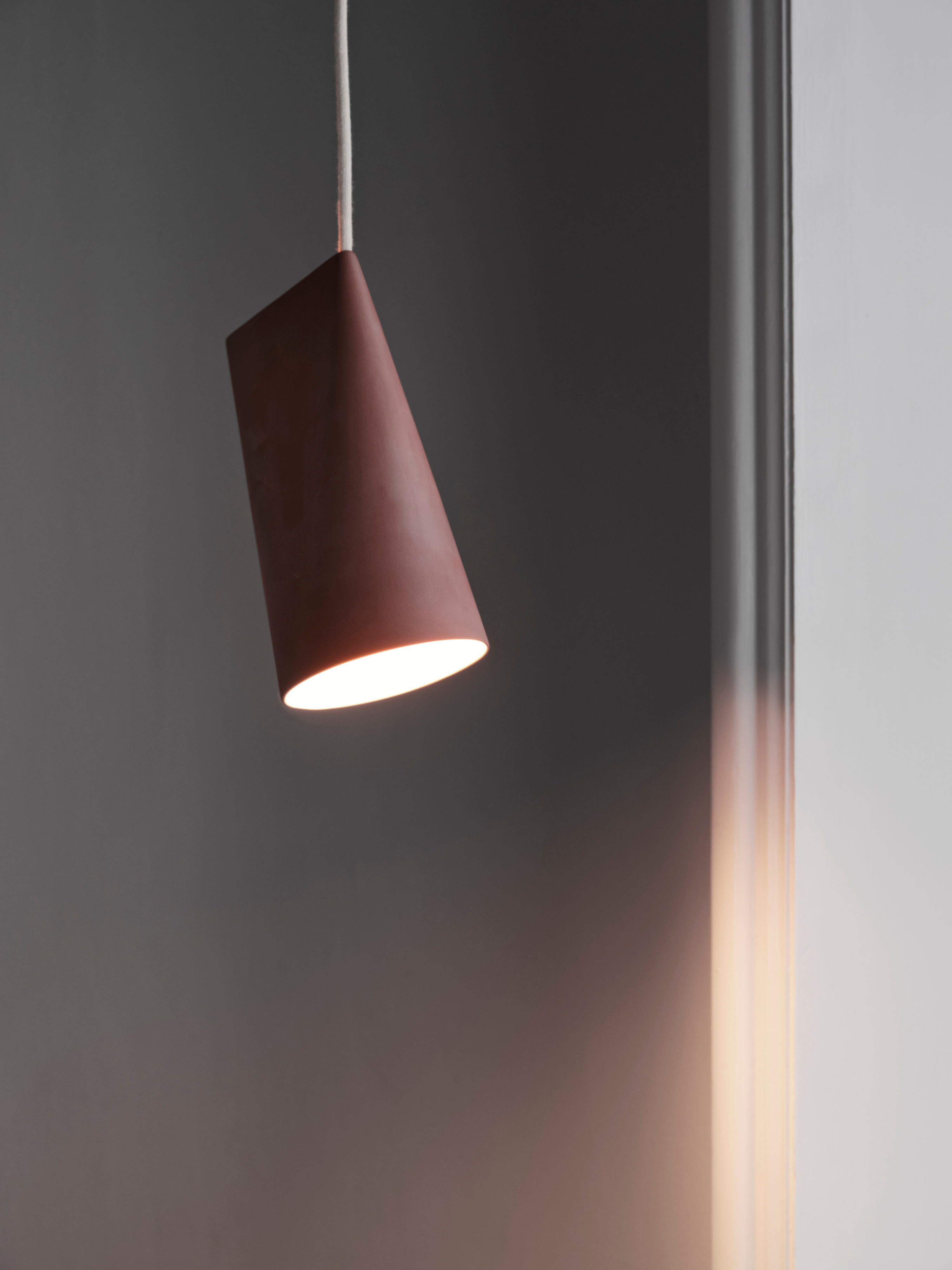 Keramik Hängeleuchte Schmal / Terracotta