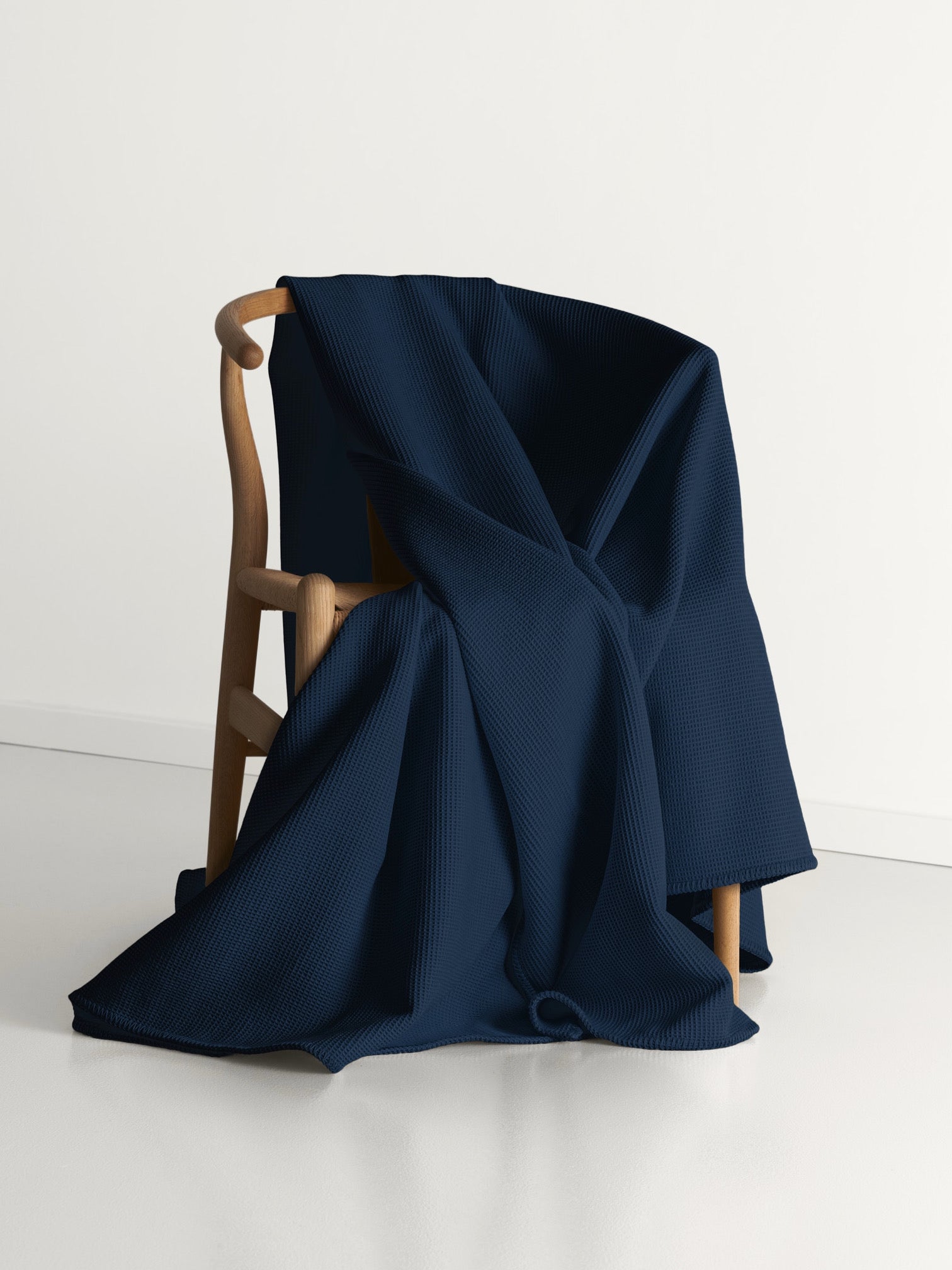 Piqué Cushion & Blanket Set / Marine